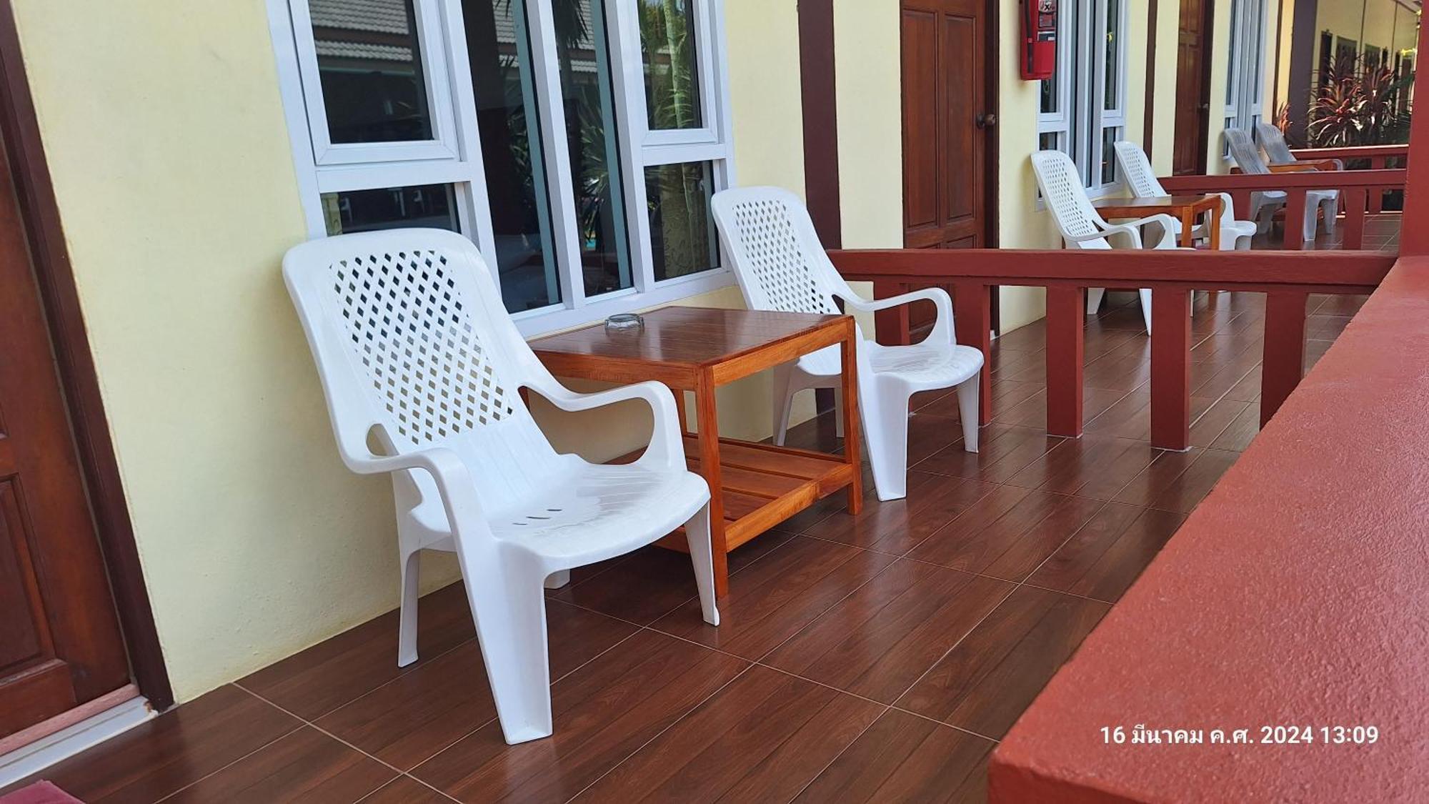 Sleep In Lanta Resort Koh Lanta Bagian luar foto
